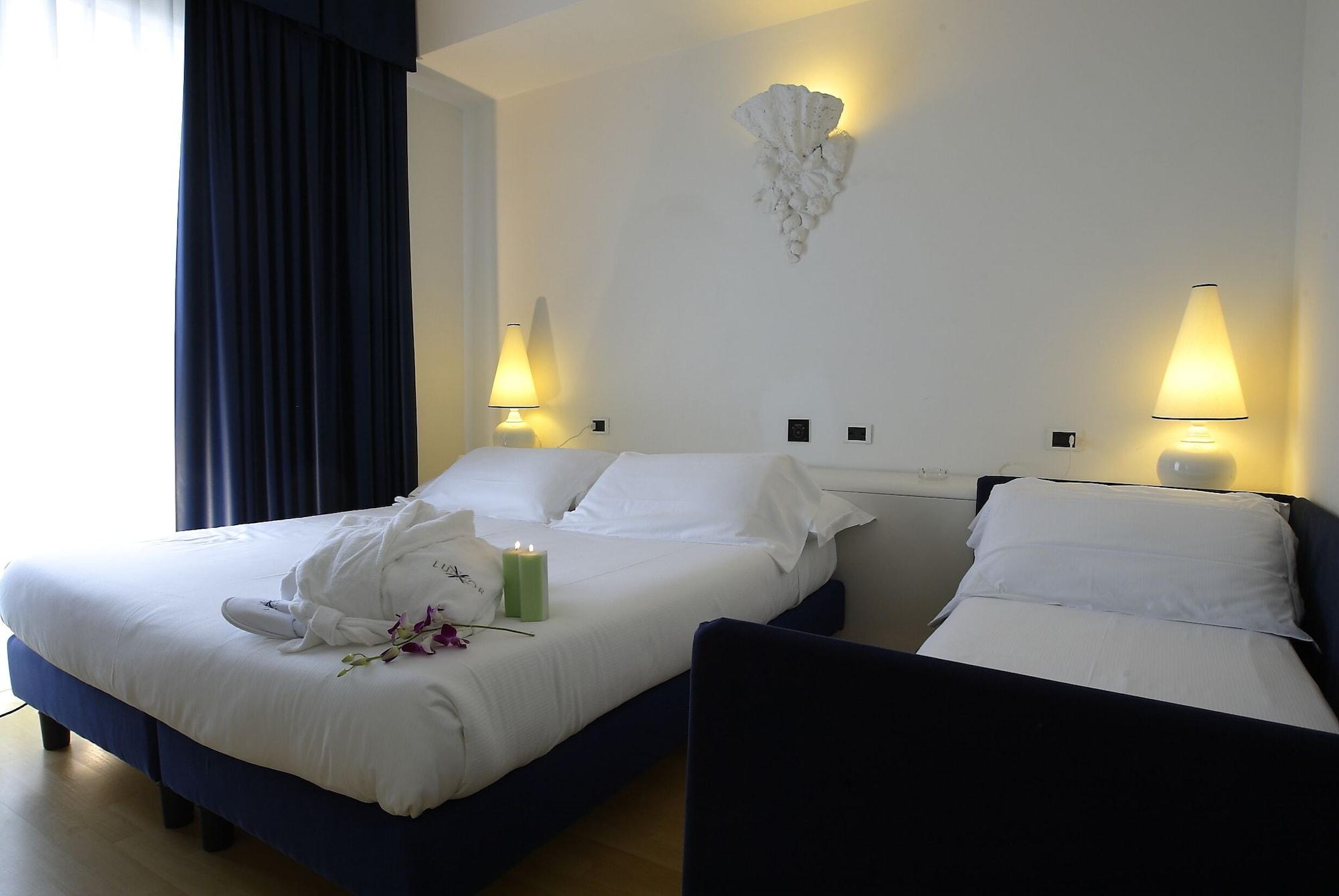 Hotel Luxor Ρίμινι Εξωτερικό φωτογραφία