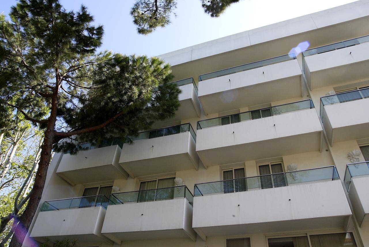 Hotel Luxor Ρίμινι Εξωτερικό φωτογραφία